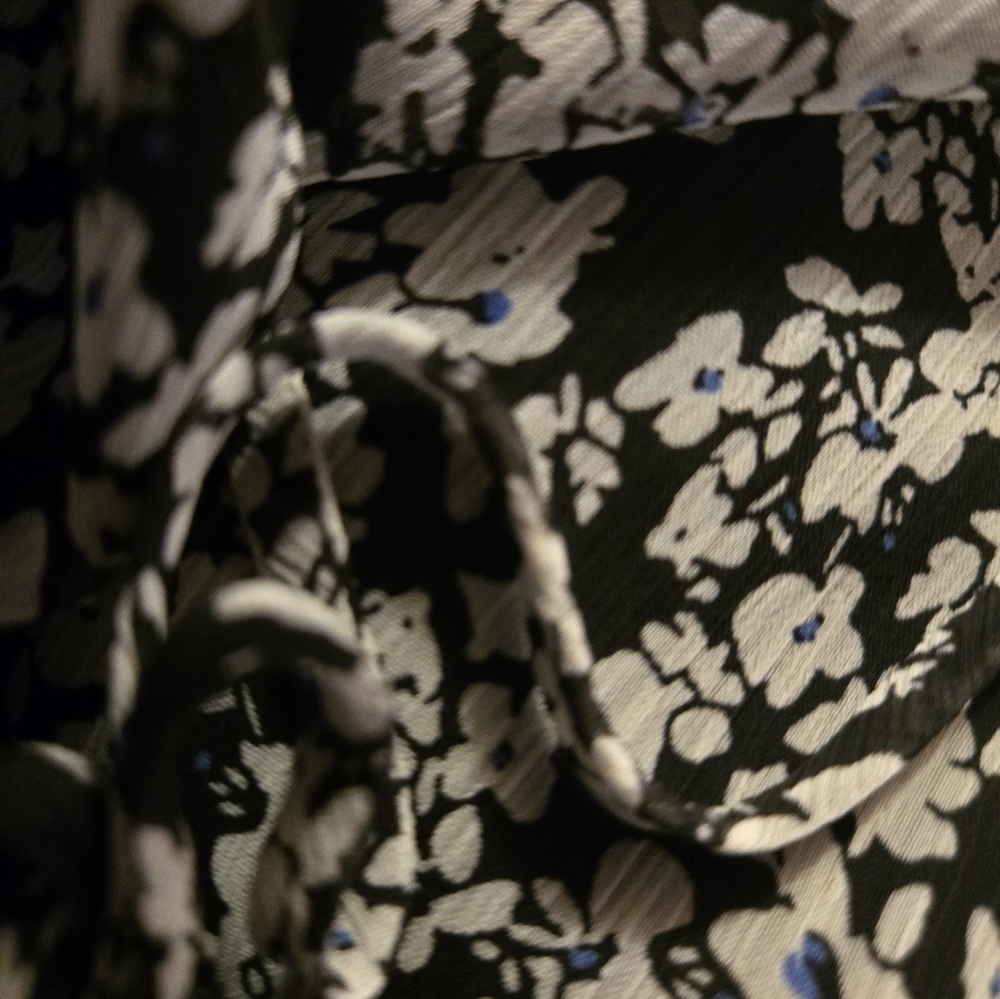 Karl lagerfeld Paris high low dress size P - Picture 3 of 6